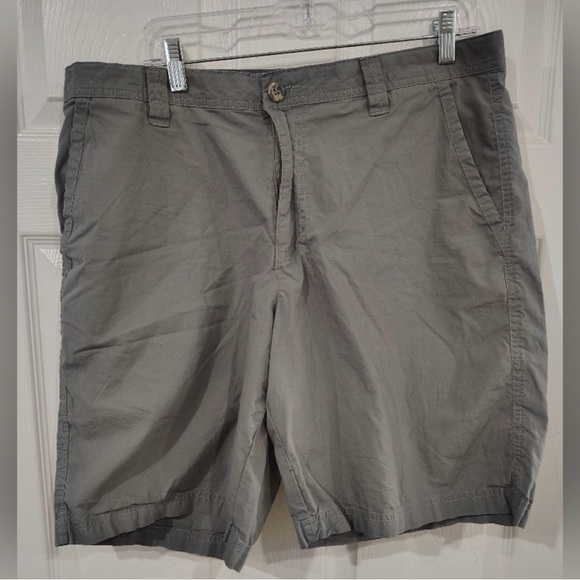 Columbia Other - Columbia Men's Gray Flat Front Shorts
